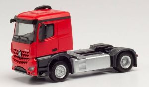 HER313957 - Camion solo de couleur rouge – MERCEDES Arocs 4x2
