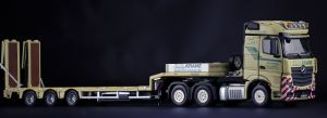 IMC32-0124 - Camion porte engins NOOTEBOOM aux couleurs H.N. KRANE - MERCEDES Actos BigSpace 6x4