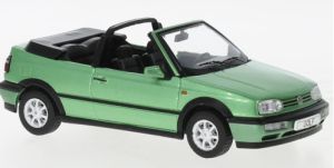 Voiture cabriolet de 1993 couleur verte – VW Golf III