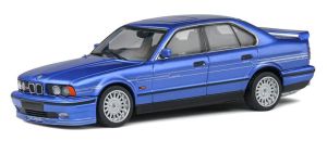 Voiture de 1994 couleur bleu - ALPINA B10 (E34)