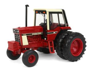 ERT44316 - Tracteur avec roues jumelés arrières - IH 1086