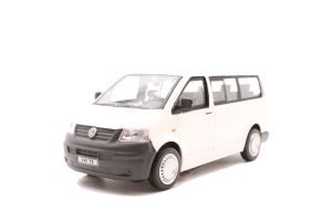 CAR462150 - Véhicule minibus de couleur blanc – VW T5