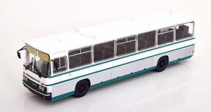 Bus de couleur blanc et vert – IKARUS 250.59
