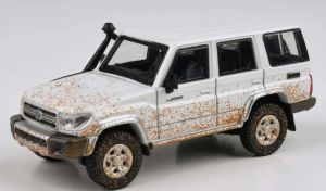 PAR64-56312 - Voiture de 2014 couleur blanc - TOYOTA Land Cruiser LC76 Off Road Effect