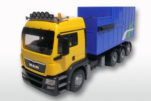 Camion porteur avec container à poubelle – MAN TGS LX 8x4 de couleur jaune
