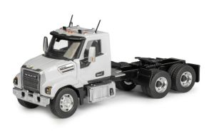 CON86005/0 - Camion solo de couleur blanc - MACK Keystone 6x4