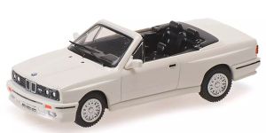 MNC870020231 - Voiture cabriolet de 1988 couleur blanche - BMW M3 E30