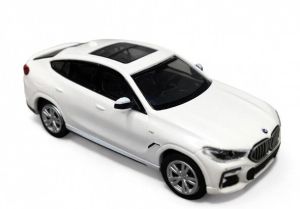 MNC870020520 - Voiture de 2020 couleur blanche - BMW X6