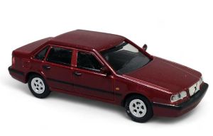 MNC870171100 - Voiture de 1994 couleur rouge - VOLVO 850 Saloon