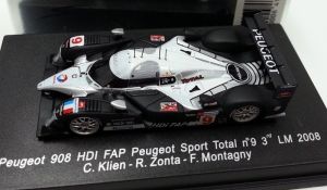 Voiture de course 3 ème Le Mans 2008 – PEUGEOT 908 HDI FAP N°9