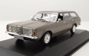 MXC940081310 - Voiture de 1970 couleur grise métallisé - FORD Taunus Turnier