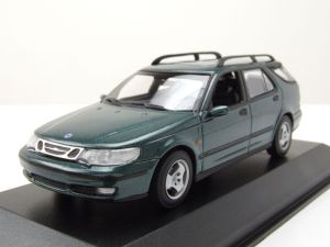 MXC940170811 - Voiture de 1999 couleur verte métallisé - SAAB 9-5 Break