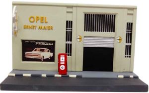AKI0169 - Diorama garage de la marque OPEL de dimensions 21cm x11cm