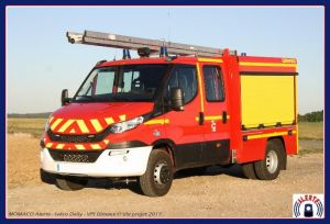 ALERTE0093 - Véhicule de pompier IVECO Daily de 2014 version double cabine GIGAMEX VIP modèle en résine