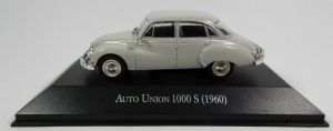 MAGARG37 - Voiture berline  4 portes AUTO UNION 1000S de 1960 de couleur grise vendue en blister