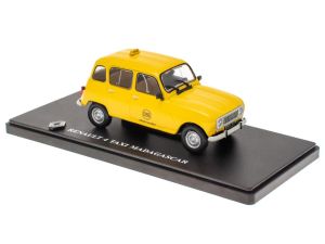 G110T066 - Voiture de couleur jaune taxi Madagascar – RENAULT 4