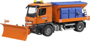 Camion 4x2 MERCEDES BENZ Arocs de déneigement équipé d'une lame et d'une saleuse jouet BRUDER