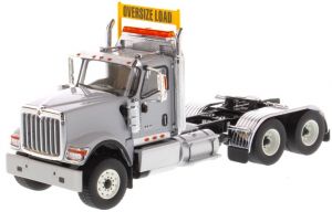 Camion américain 6x4 solo INTERNATIONAL HX520 Day Cab Tandem de couleur gris