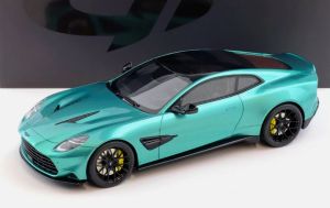 GT551 - Voiture coupé de 2024 couleur verte - ASTN MARTIN Vanquish
