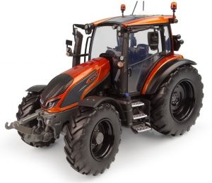 UH6292 - Tracteur limité à 1000 Pièces - VALTRA G135 Unlimited Orange métallisé