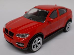 Voiture berline BMW X6 de couleur rouge