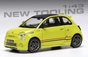 IXOMOC346 - Voiture de 2024 couleur jaune - FIAT 500e Abarth