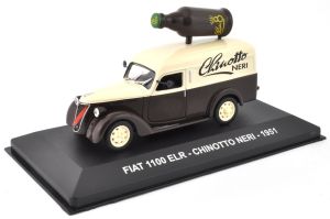 Véhicule publicitaire FIAT 1100 ELR de 1951 aux couleurs des boissons italiennes CHINOTTO NERI