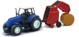 Ensemble avec tracteur de couleur bleu et round baller rouge