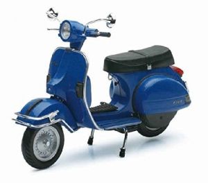 Scooter de couleur Bleu clair - VESPA P200E