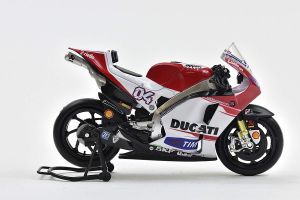 NEW57723 - Moto DUCATI du pilote Andrea Dovizioso GP 2015