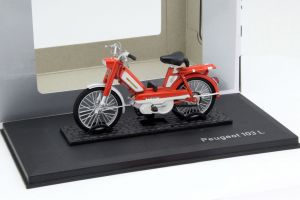 NOREV182047 - Motocycle PEUGEOT 103L de 1972 couleur orange