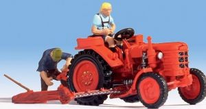 NOC16756 - 2 Figurines avec Tracteur FAHR