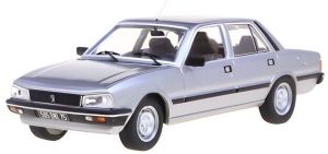 ODE164 - Voiture de 1982 couleur grise – PEUGEOT 505 gr