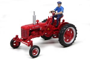 Tracteur FARMALL Super FC de 1953 accompagné d'une figurine