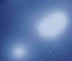 REV34200 - Bombe de peinture de 100ml couleur bleu métallique brillant