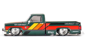 MGTKHMG226 - Voiture de 1980 de couleur vert - CHEVROLET Silverado Kaido Works V3