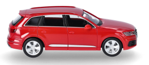 HER028448-003 - Voiture de couleur rouge - AUDI Q7