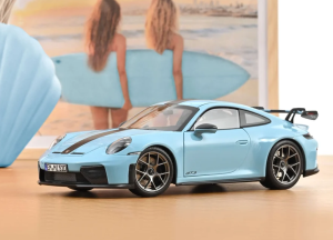 NOREV187000 - Voiture de 2025 de couleur bleu gulf - PORSCHE 911 GT3 Pack Weissach