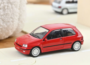 NOREV517523 - Voiture de 1991 de couleur rouge - RENAULT Clio 16S jet-car