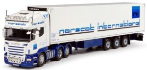 Camion 6x2 SCANIA R TOPLINE et remorque frigo Carrier 3 essieux aux couleurs Norscot International