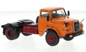 IXOTR155.22 - Camion solo de 1971 couleur orange - MAN 19.280 H 4x2