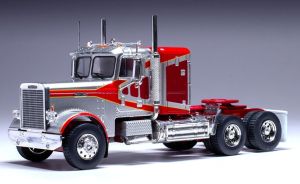 IXOTR200.22 - Camion solo de 1977 couleur gris et rouge - FREIGHTLINER FLC 120 64 T 6x4