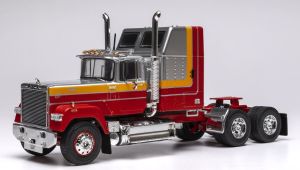 IXOTR227.22 - Camion solo de 1985 couleur gris métallisé - MACK Superliner Magnum 6x4