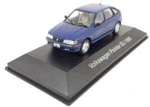 MAGARGAQV18 - Voiture berline 5 portes VOLKSWAGEN Pointer Gli de 1982 de couleur bleue vendue en blister