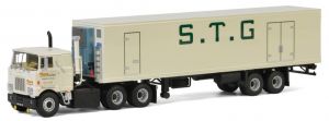 WSI01-2759 - Camion avec semi frigorifique MACK F700 aux couleurs  S.T.G