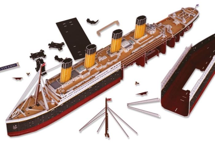 Puzzle Revell 266 Pièces – RMS Titanic LED Edition – REV00154 – 14 Ans+