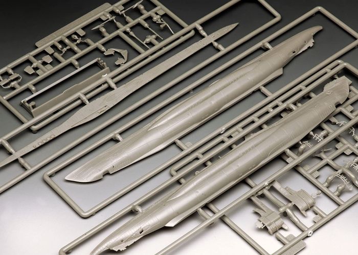 REVELL - Maquette à assembler et à peindre avec peinture - DGzRS Berlin
