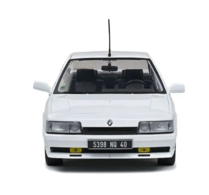 Miniature Voiture de 1988 couleur blanc - RENAULT 21 TURBO MK1
