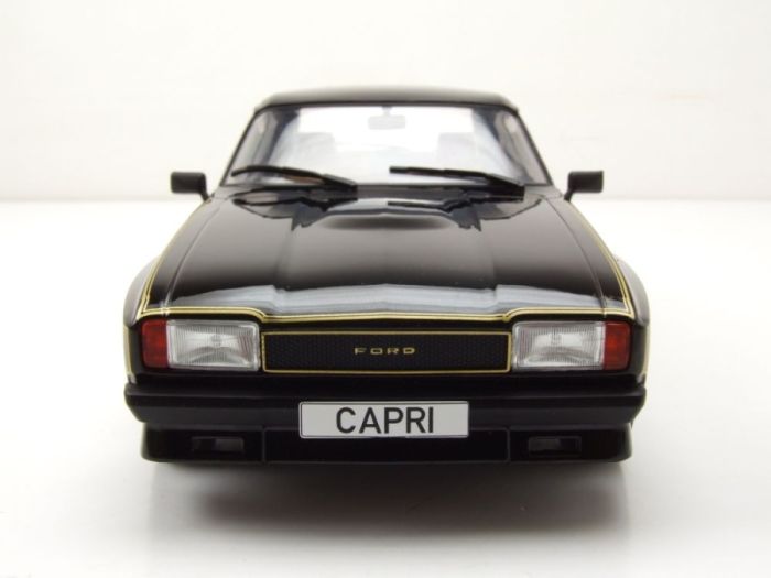 MODELCAR - Voiture de 1975 couleur noir - FORD Capri Mk.II Xpack - 1/18