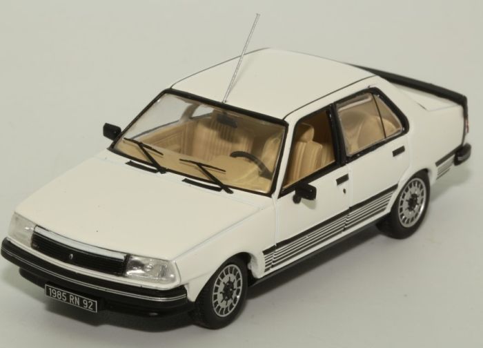 Voiture de couleur blanche limitee a 504 pieces RENAULT 18 GTD Type 2 1985 Marketoy